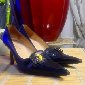 "SALE" 🔥  Authentic versace pumps 👠 🔥